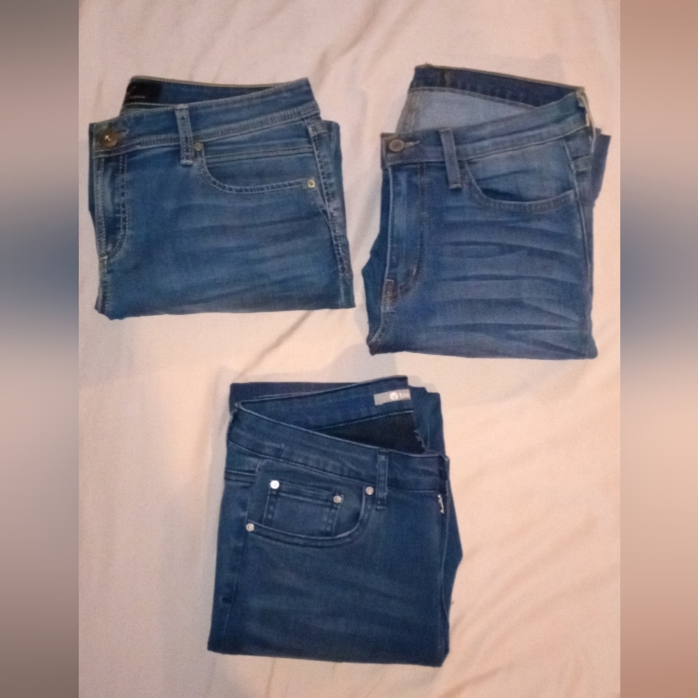 3 PAIRS OF JEANS (BUNDLE) ON SALE FOR $30! OVER 500 QUALITY ITEMS